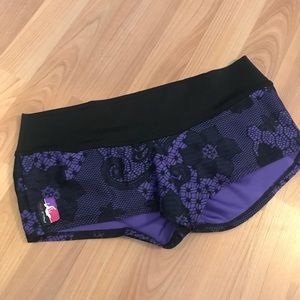 Bad Kitty pole shorts